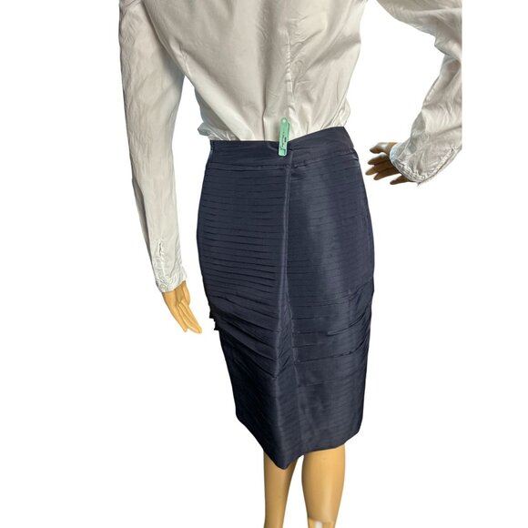 (5 for $25) down east Professional pencil skirt in navy Size 4 - Picture 6 of 9